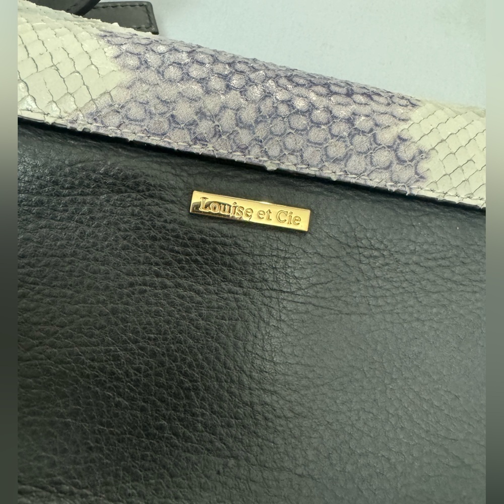 Louise et Cie Alis Genuine Leather SnakePrint White Black Purple Crossbody Purse - Picture 12 of 16
